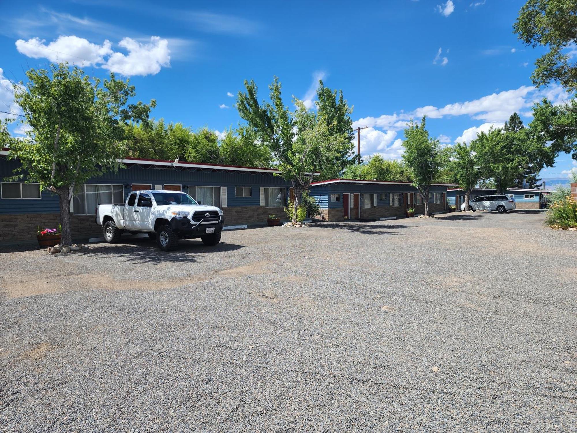 Walker Toiyabe Motel מראה חיצוני תמונה