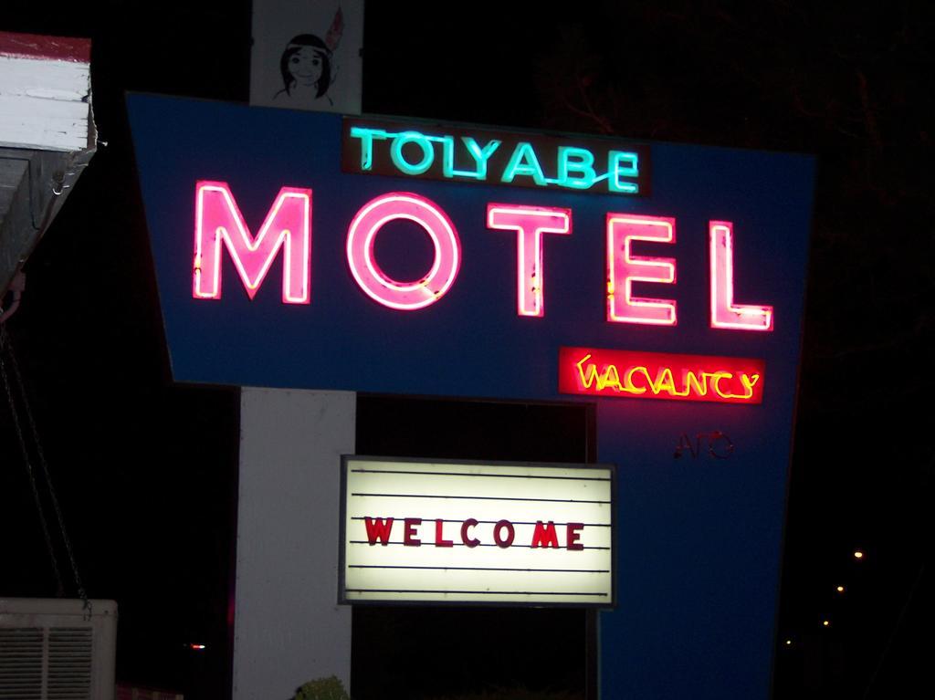 Walker Toiyabe Motel מראה חיצוני תמונה